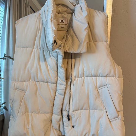 BDG Jackets & Blazers - BDG Cream Puffer Vest